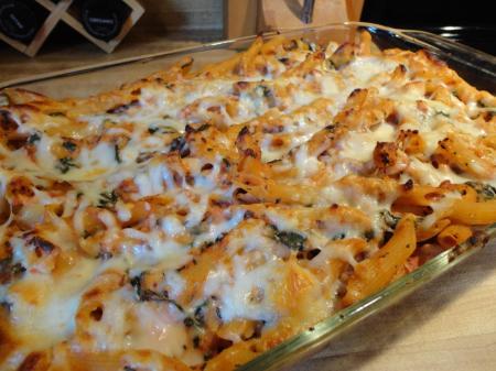 Low Fat Dinner Party - Best Healthy Dinner Recipe Ideas - Low Fat Dinners / From garlic butter steak bites and zucchini noodles to sausage and cauliflower rice skillet, these low carb dinner recipes are all ready in 30 minutes or less.