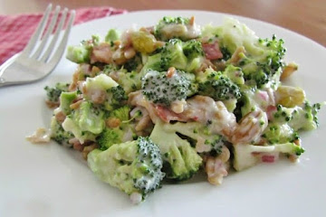 The Best Broccoli Salad Recipe (+Video)