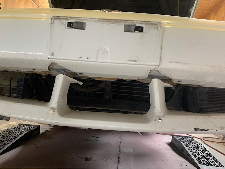 8🐝ハチ🐝8さんが投稿した180SX・純正バンパー・修理完了・ワンチ・RPS13に関するカスタム事例の投稿画像3枚目