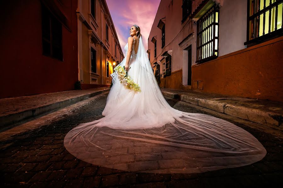 Fotógrafo de casamento Christian Cardona (christiancardona). Foto de 4 de junho 2019