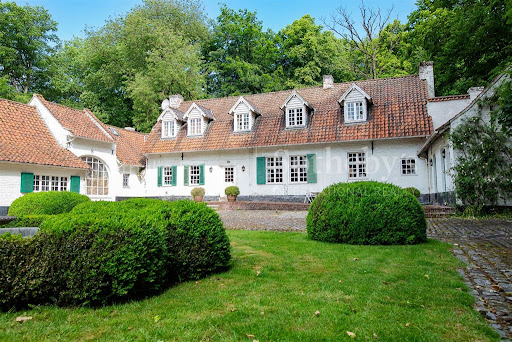 House 3