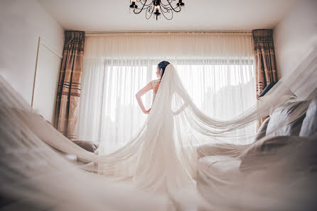 Wedding photographer Valentina Gagarina (valentinag). Photo of 9 January 2020