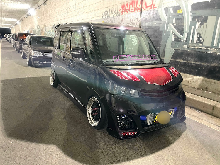 ムーヴのムーヴカスタム・トンネルオフ会・蒸し暑い夜に関するカスタム事例の投稿画像2枚目