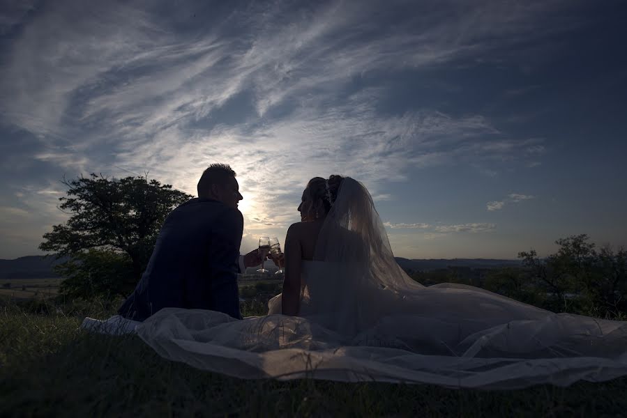 Fotografo di matrimoni Daniel Ene (danielene). Foto del 23 giugno 2018