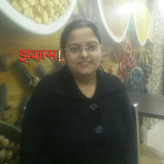 Manisha at Just Vada Pav, Kalkaji,  photos