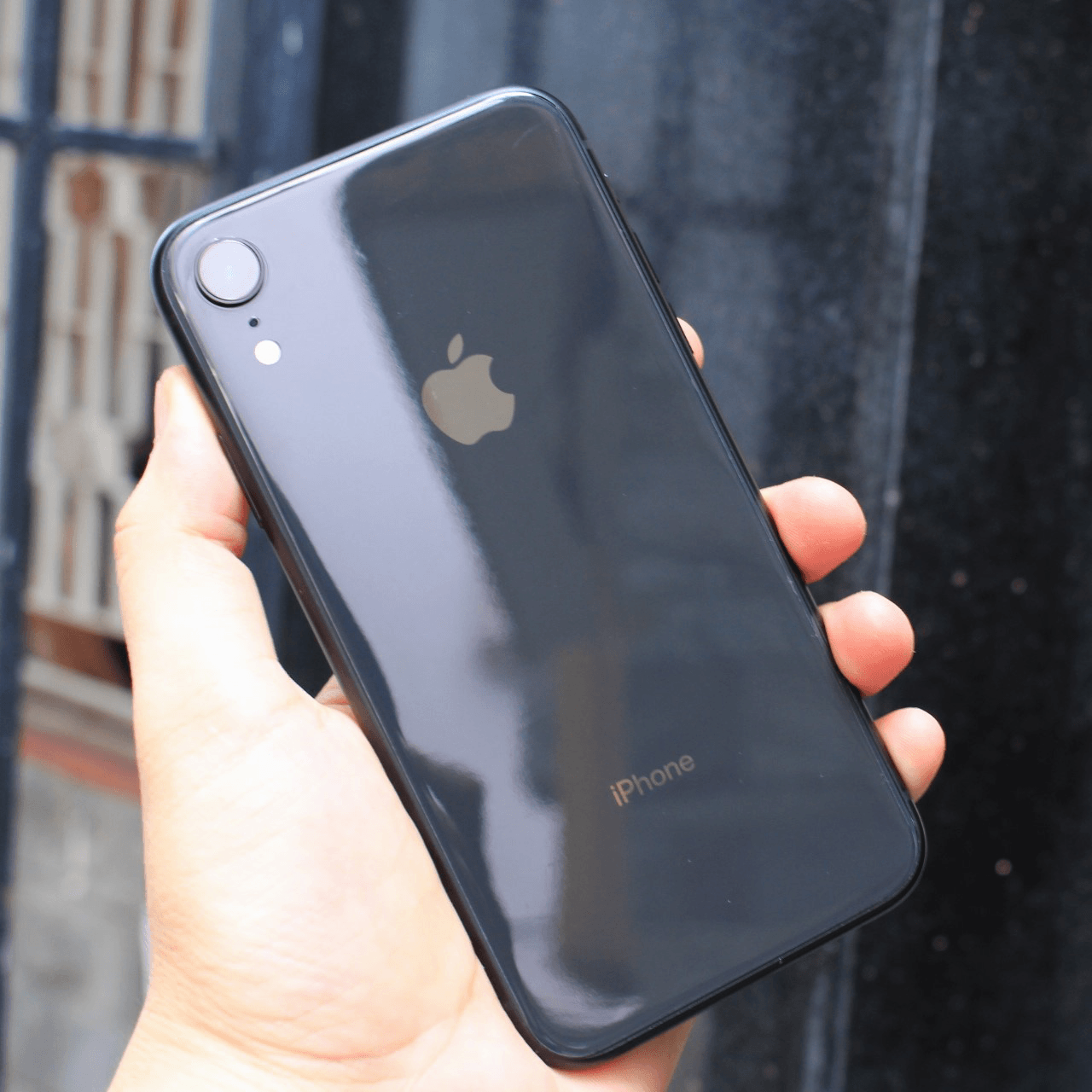 Lưu ý quan trọng sau khi thay kính lưng iPhone XR