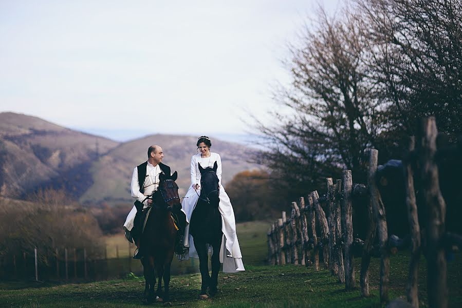 Wedding photographer Irakli Lapachi (lapachi). Photo of 17 November 2015