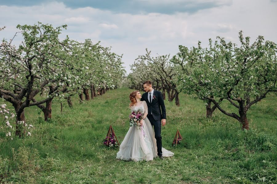 Hochzeitsfotograf Katerina Belozerceva (belozertsevaph). Foto vom 3. Mai 2020