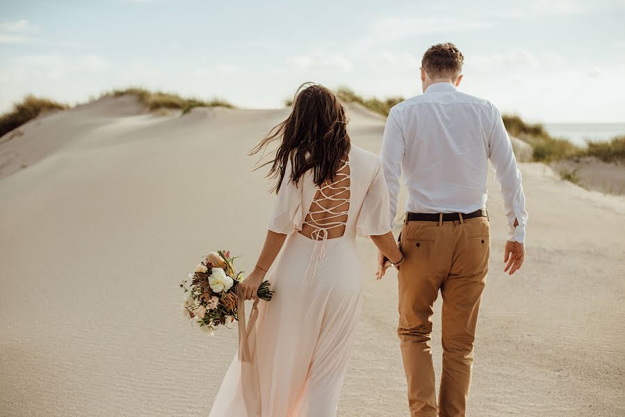 Photographe de mariage Mirna Pavlovic (wanderingchilde). Photo du 25 juin 2019