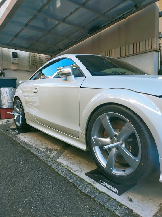 TT RS クーペのイケヤフォーミュラ・メープルa1ゲージ・アライメント調整・復活に関するカスタム事例の投稿画像2枚目