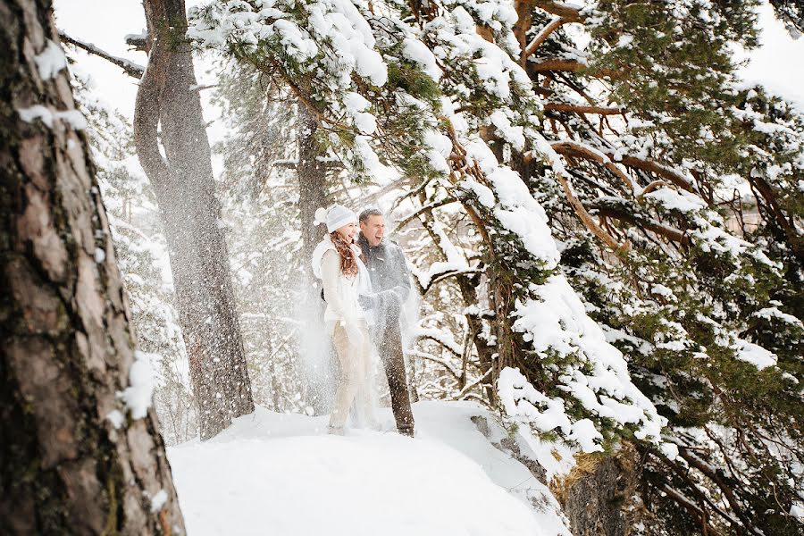 Wedding photographer Dmitriy Demskoy (kurnyavko). Photo of 20 February 2016