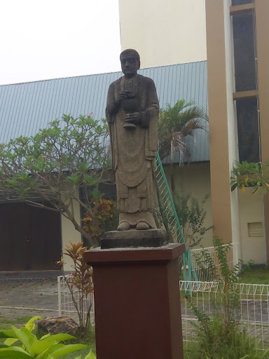 St. Pius Statue