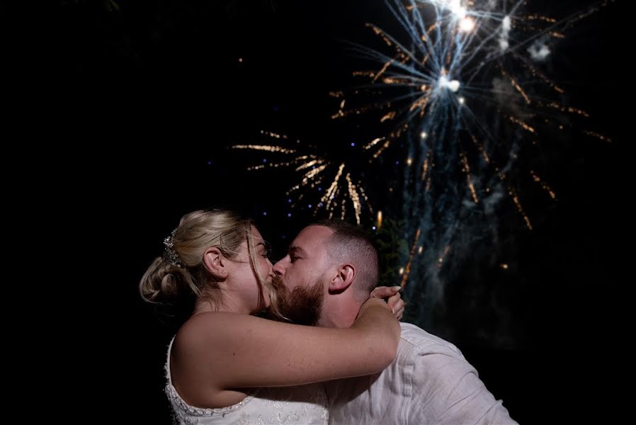 Wedding photographer Giorgos Stavros (gio1300). Photo of 14 September 2023