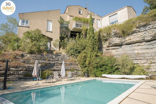 Maison avec piscine et jardin 1