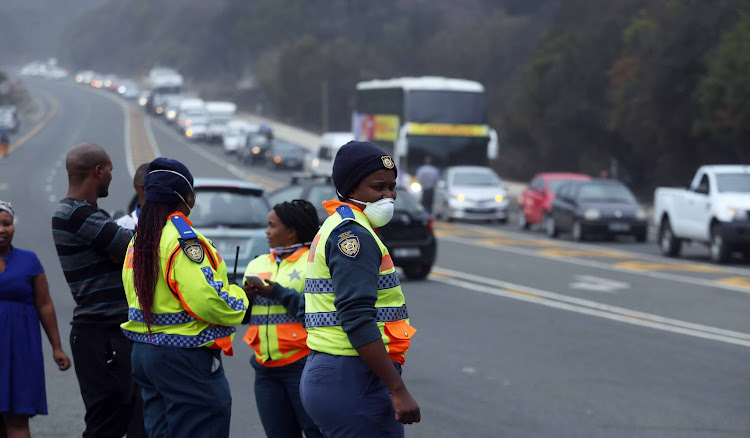 Buffalo Bay residents were evacuated on Saturday afternoon as roaring flames closed in on the Garden Route coastal community.