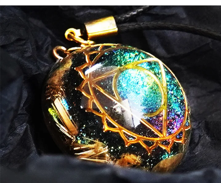 Title 2, Collier de cheveux en cristal de titane Jewel –...