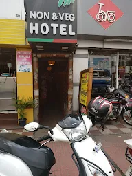 Hotel Erivum Puliyum photo 3