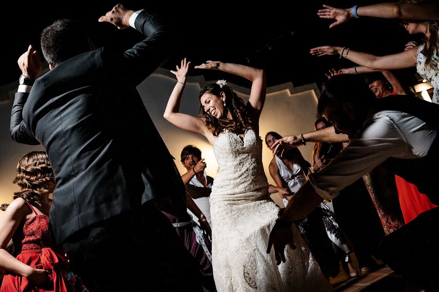 Photographe de mariage Larisa Lucas (lapajaritabodas). Photo du 21 septembre 2023