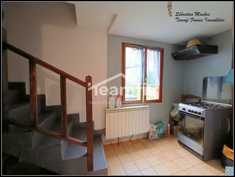 Vente maison 2 pièces 50 m² à Thiers (63300), 29 000 €