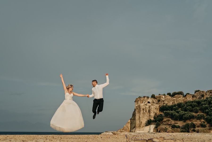 Jurufoto perkahwinan Panos Lahanas (panoslahanas). Foto pada 2 Ogos 2018