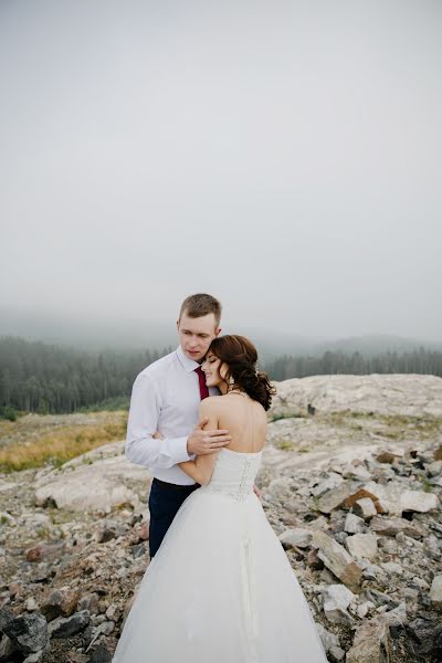 Wedding photographer Natalya Kuzmina (natahi4ka). Photo of 4 May 2019