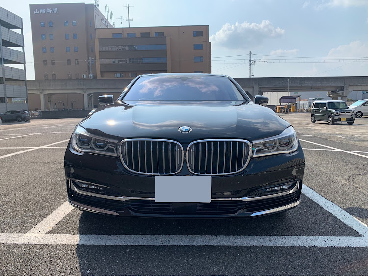7シリーズの顔面アップ選手権・BMW 7シリーズ・F01に関するカスタム事例の投稿画像1枚目