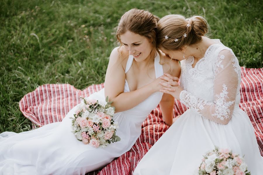 Fotógrafo de casamento Vlaďka Höllova (vladkahollova). Foto de 25 de outubro 2019