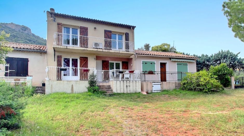 Vente maison 6 pièces 130 m² à Gonfaron (83590), 265 000 €