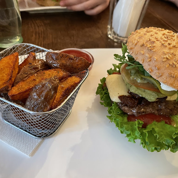 Gluten-Free Burgers at Burgerie