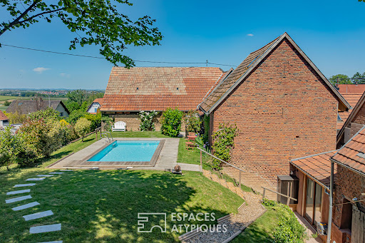 House with pool and garden 4