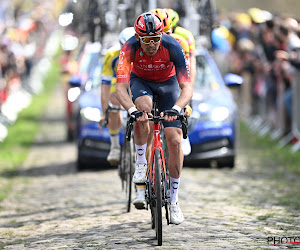 Luke Rowe waarschuwt zijn collega's die tubeless rijden: "Ze riskeren hun leven"