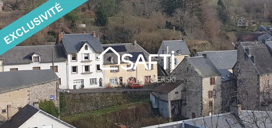 Vente maison 9 pièces 175 m² à Rochefort-Montagne (63210), 220 000 €