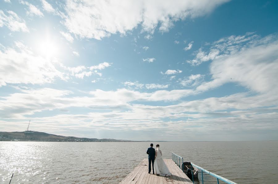 Wedding photographer Vladimir Vershinin (fatlens). Photo of 3 May 2016