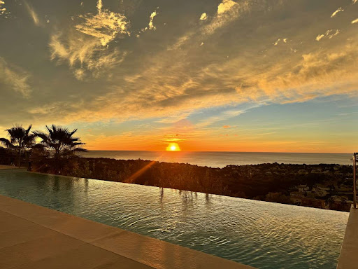Villa with pool and terrace 3