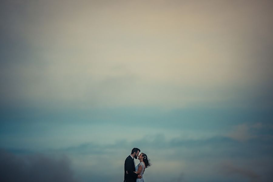 Fotografo di matrimoni Francisco Alvarado León (franciscoalvara). Foto del 22 dicembre 2023