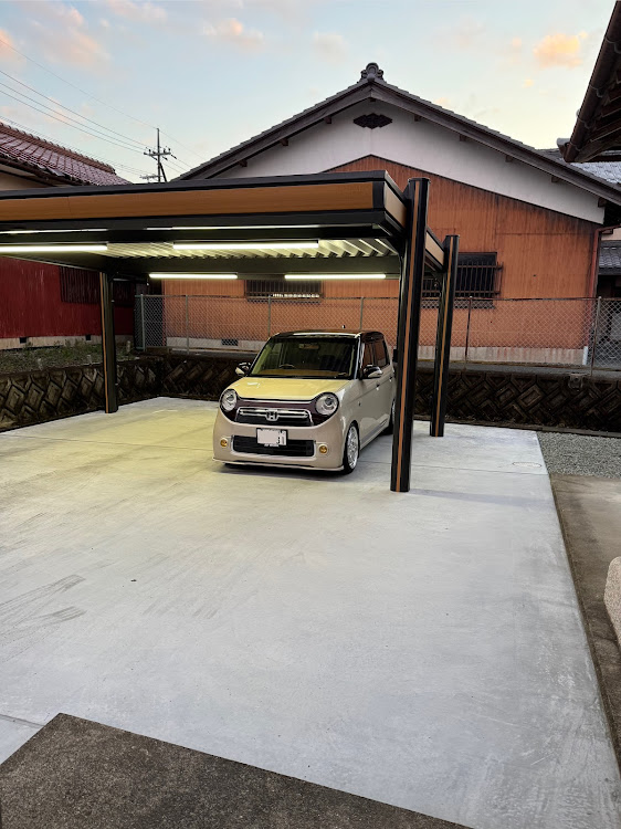 N-ONEのタイヤ交換・ルマンV・work シーカーCX・フェンダーエンブレム・カーポート設置に関するカスタム事例の投稿画像4枚目