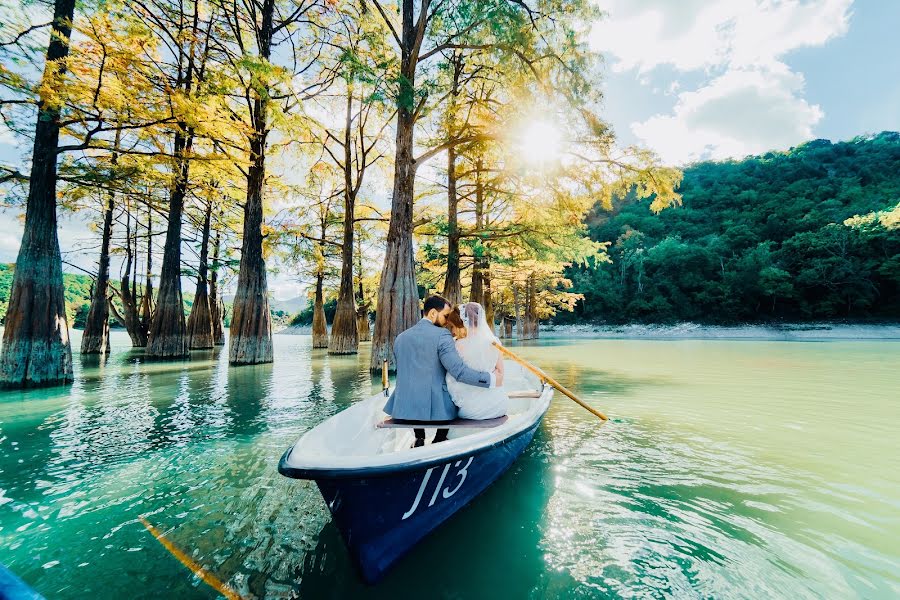 Wedding photographer Oleg Baranchikov (anaphanin). Photo of 12 December 2018