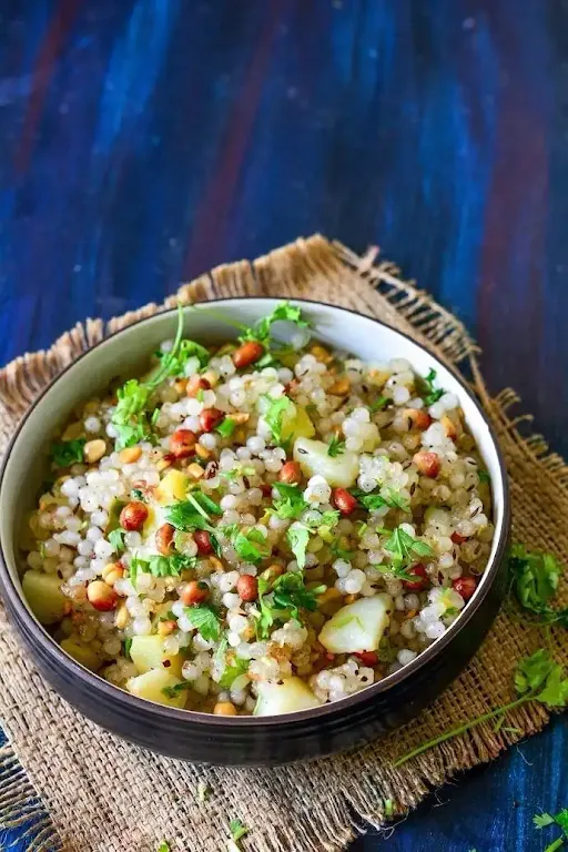 Navratri Special Sabudana Khichdi With Curd