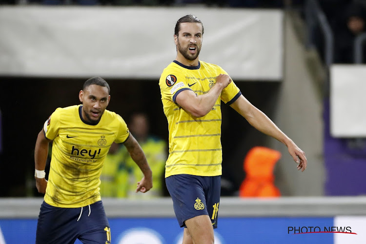 Christian Burgess, insulté par des supporters de Bruges, réagit avec humour