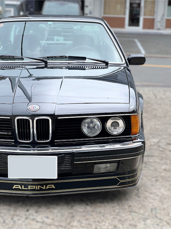 友千代@クラブマンさんが投稿したBMW6シリーズ・B7ターボ/3・ALPINA・ピックアップに選ばれたい・左半顔写真展に関するカスタム事例の投稿画像1枚目