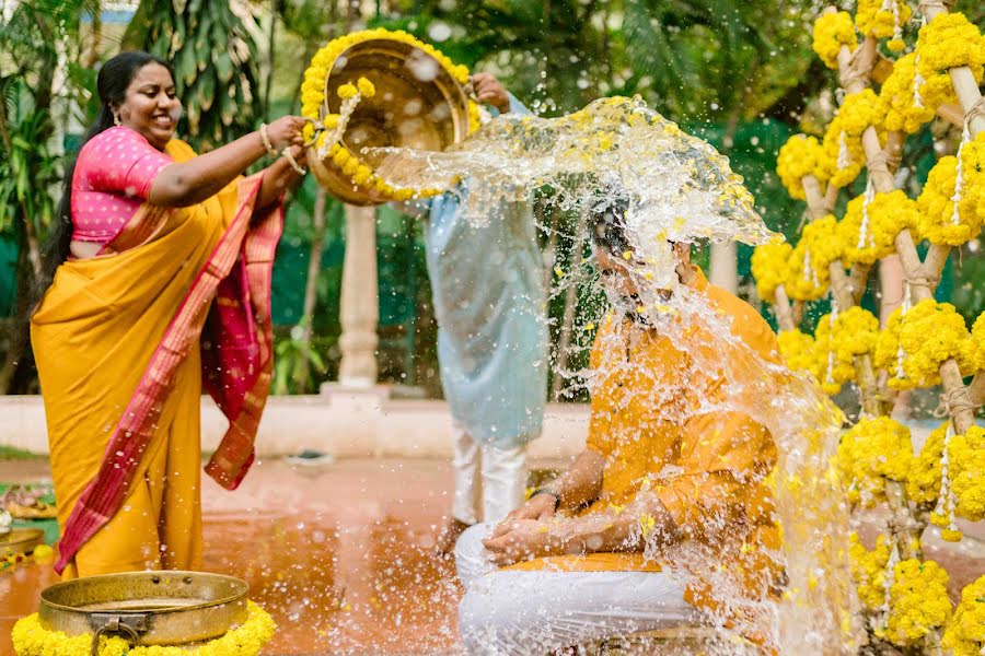 Fotógrafo de casamento Shanthan Reddy (shanthanreddy). Foto de 13 de outubro 2023