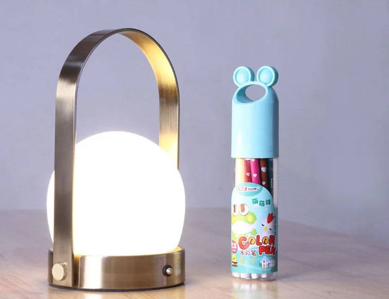 Title 2, LED Oplaadbare Tafellamp Outdoor Camping Dinere...