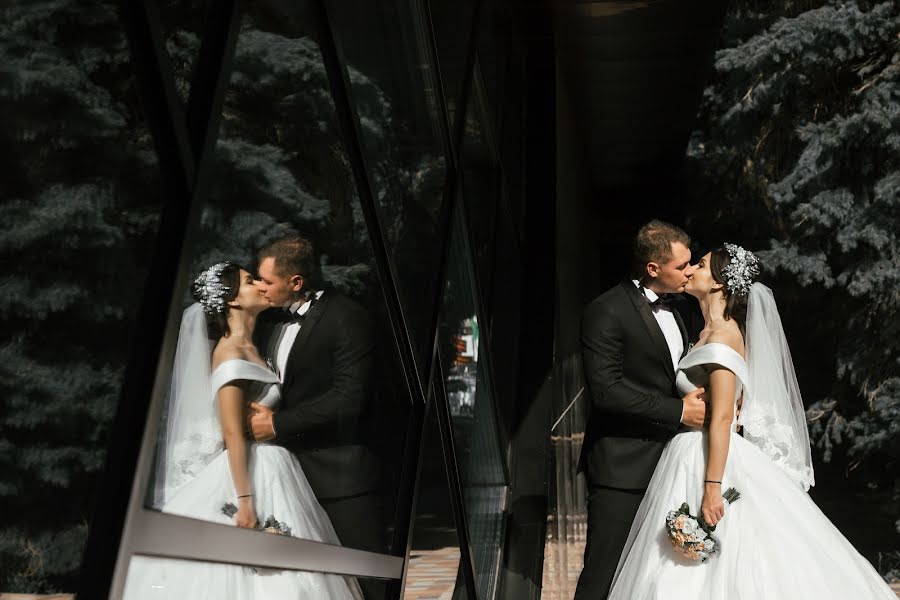 婚禮攝影師Dmitriy Kononenko（photokononenko）。2019 2月26日的照片