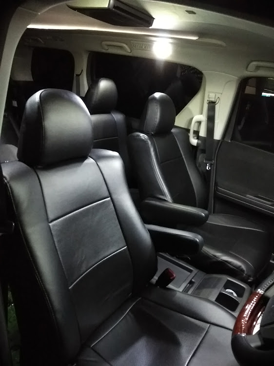 アルファードの洗車・車高調整に関するカスタム事例の投稿画像3枚目