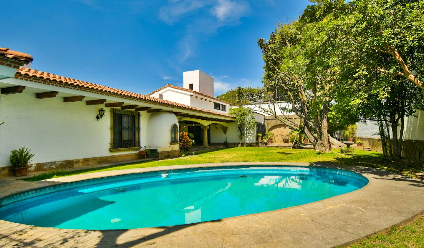 House with pool and terrace Zapopan