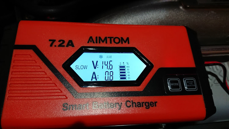 シビックタイプRの充電中・FK8に関するカスタム事例の投稿画像2枚目