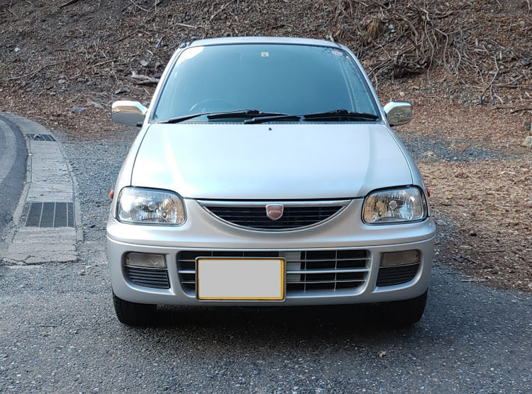 ミラの真正面ショット・ミラ特集・飽きずに何台も乗ってる・過去車は鬼籍入りしてます・２月も宜しくお願いしますに関するカスタム事例の投稿画像1枚目