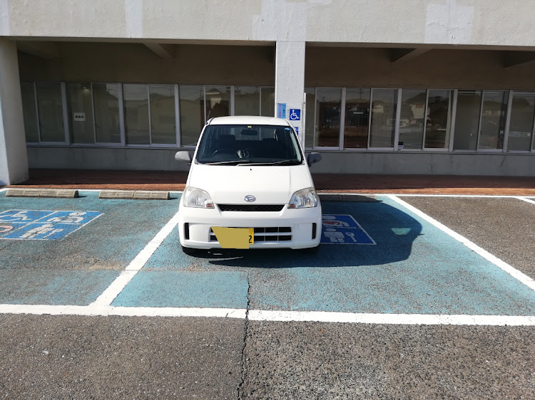 ミラの逆パターン(笑)・ポツ〜ンを流行らせよう委員会に関するカスタム事例の投稿画像2枚目