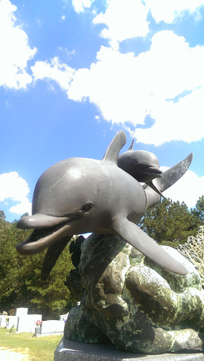 Southern heritage cemetery Dolphin Monument