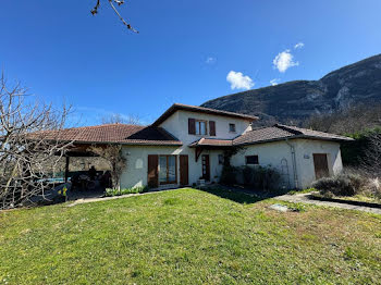 villa à Saint-Marcellin (38)